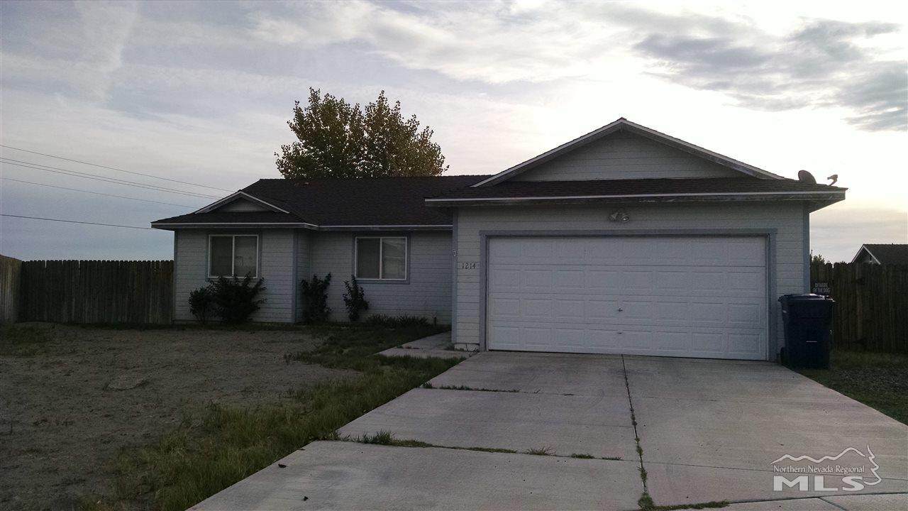 1214 Elliot Cir - Photo 1
