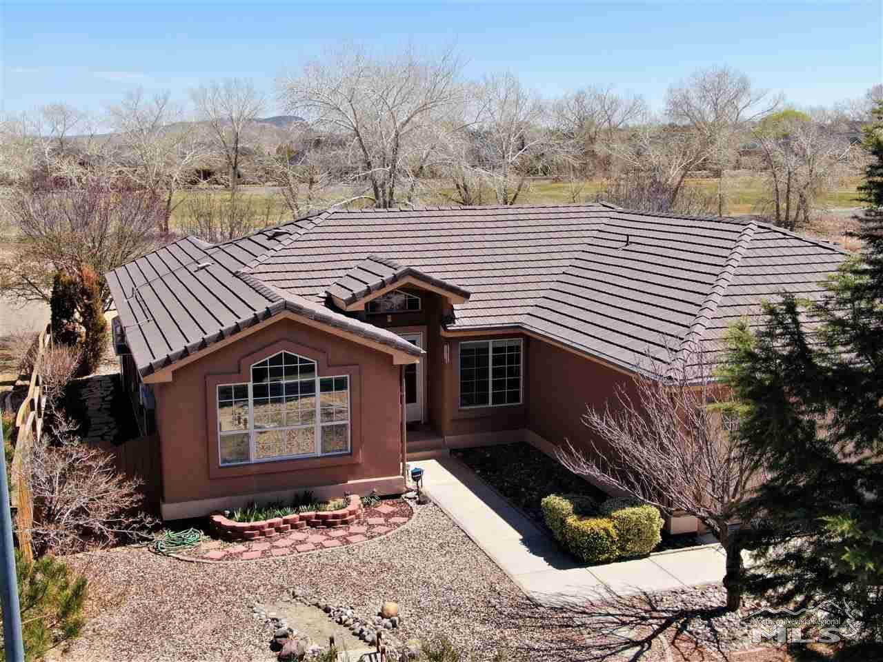 762 Divot Dr - Photo 1