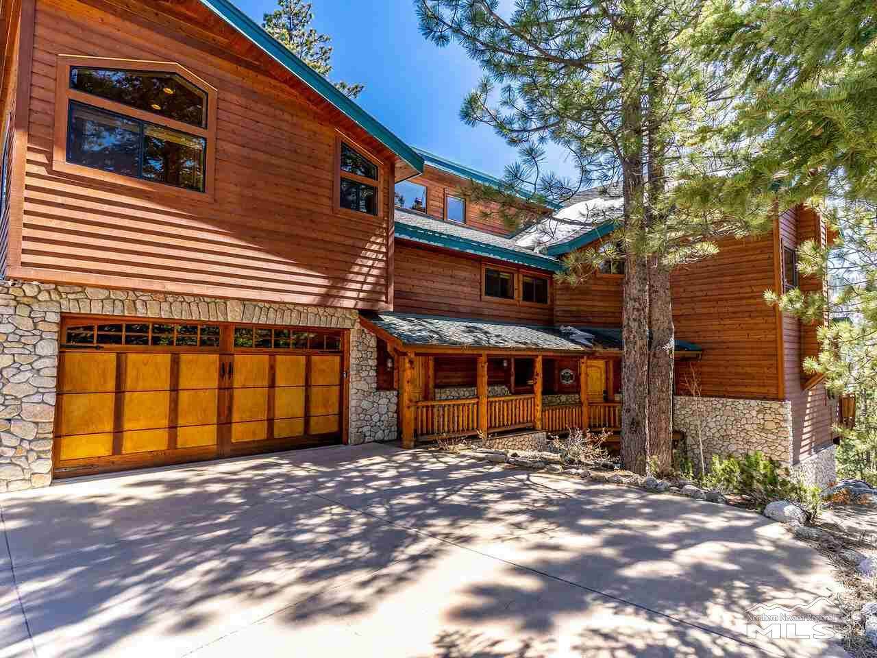 689 Jack Circle - Photo 1