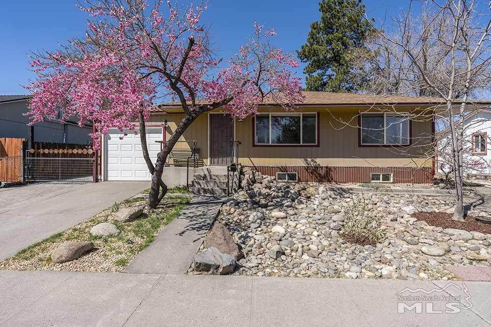785 Belgrave Ave - Photo 1
