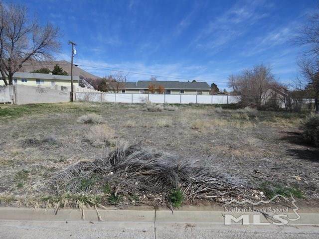250 Maple Ave - Photo 1