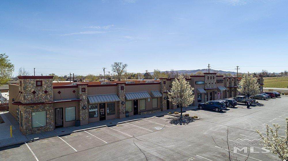 460 Main St - Photo 1