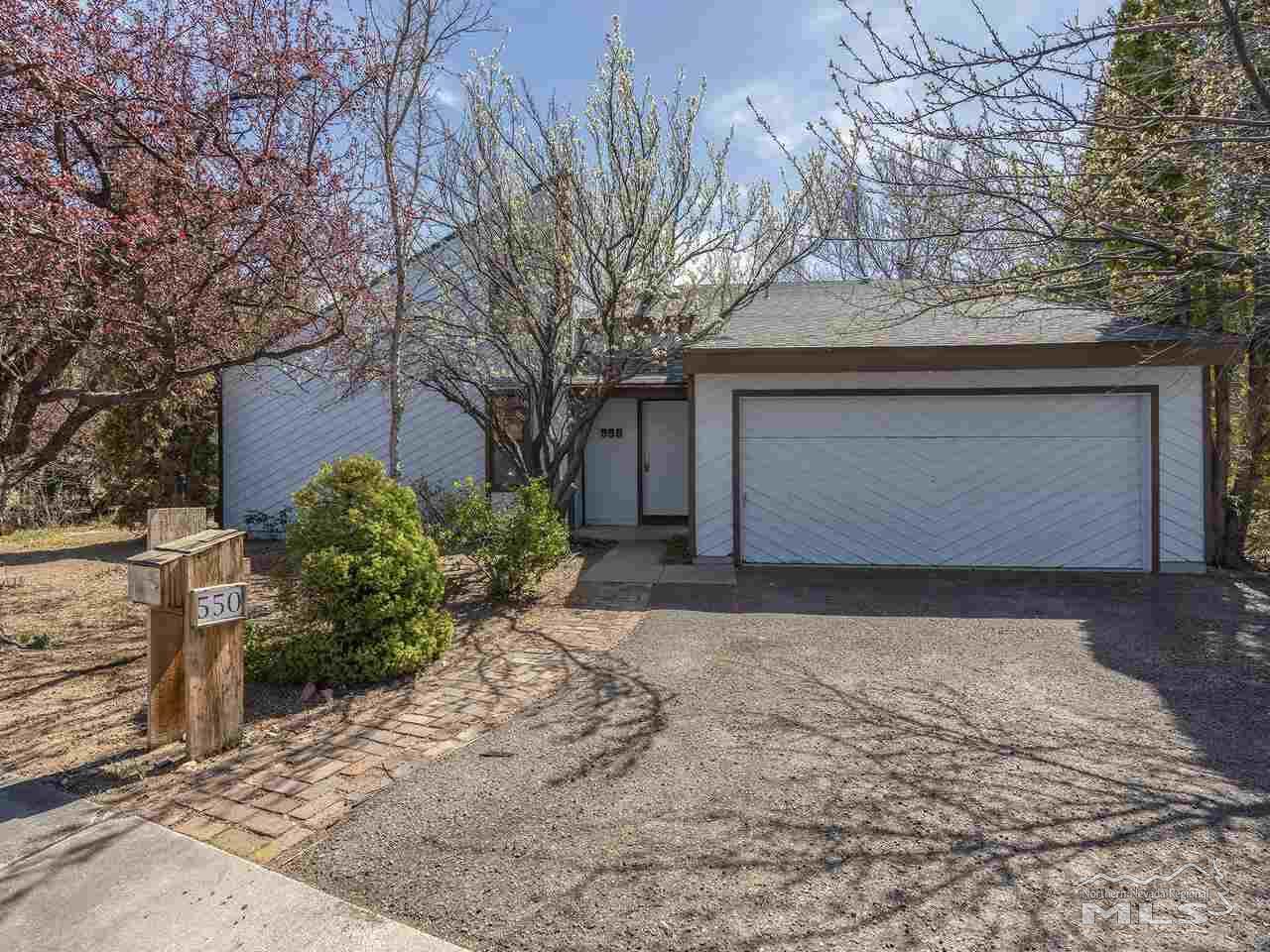 550 Creighton Way - Photo 1