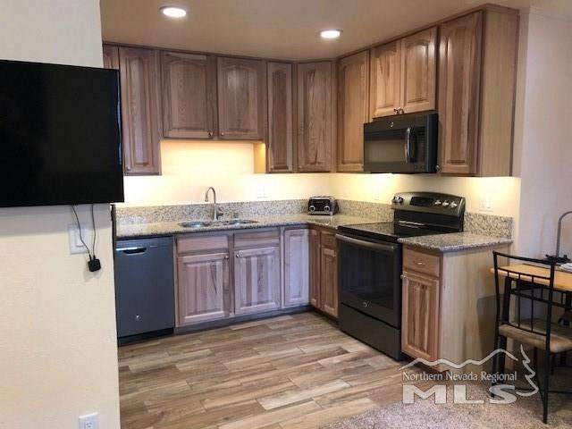 872 Tanager St - Photo 1