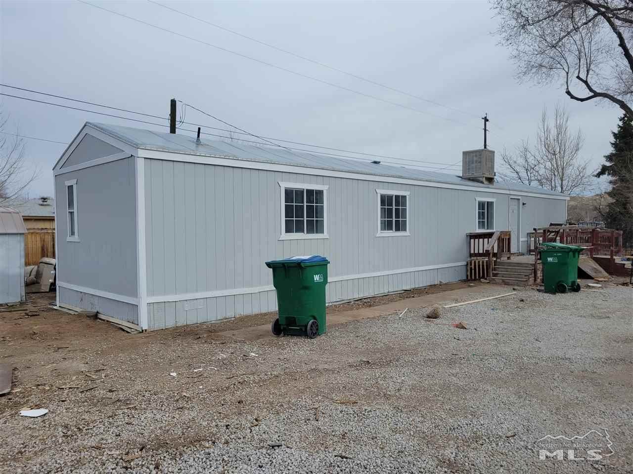 5570 Pearl Dr - Photo 1