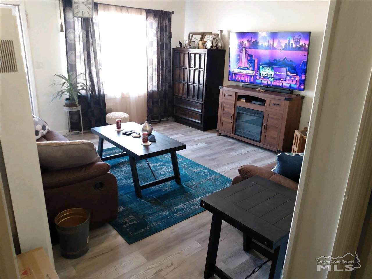 985 10th St - Photo 1