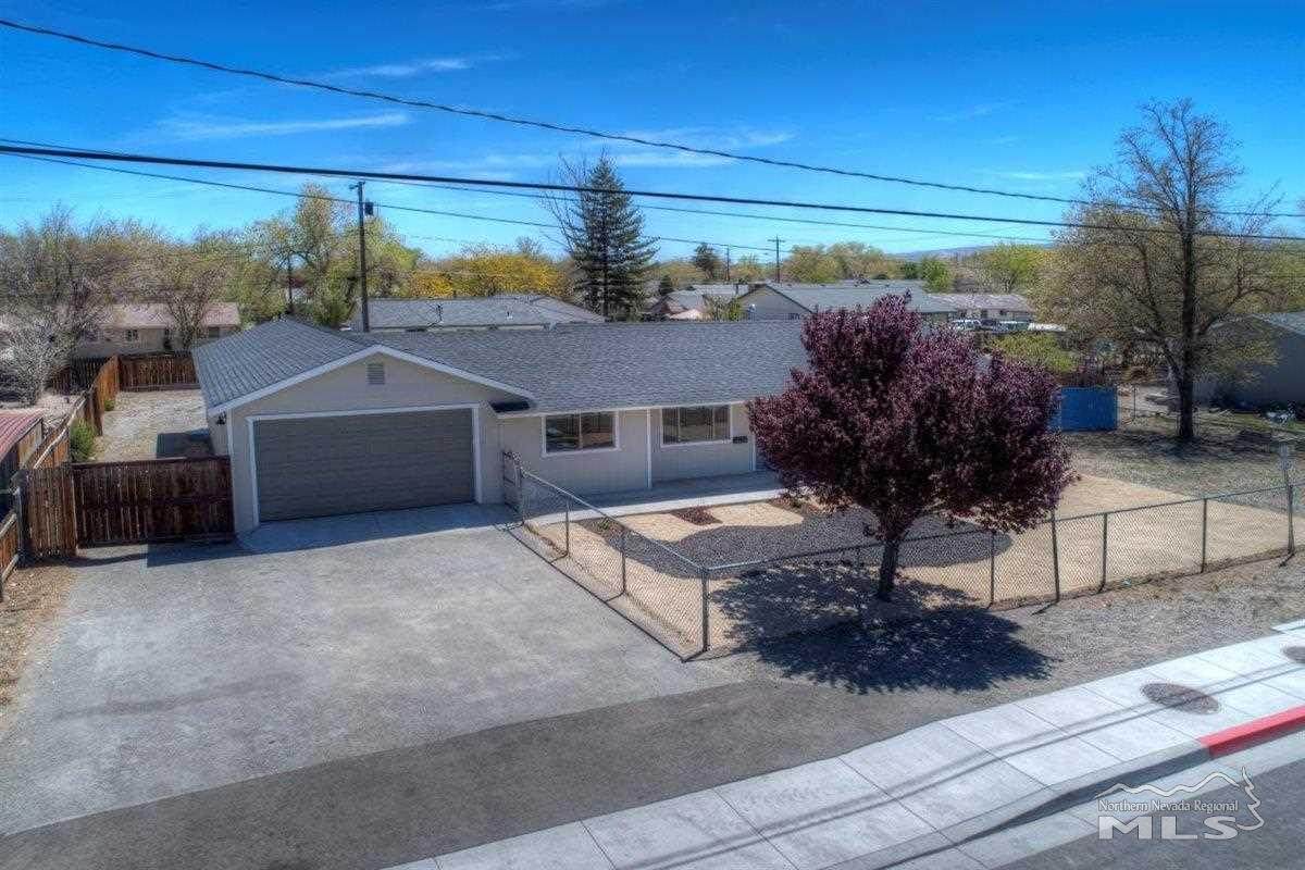 355 Hardie - Photo 1