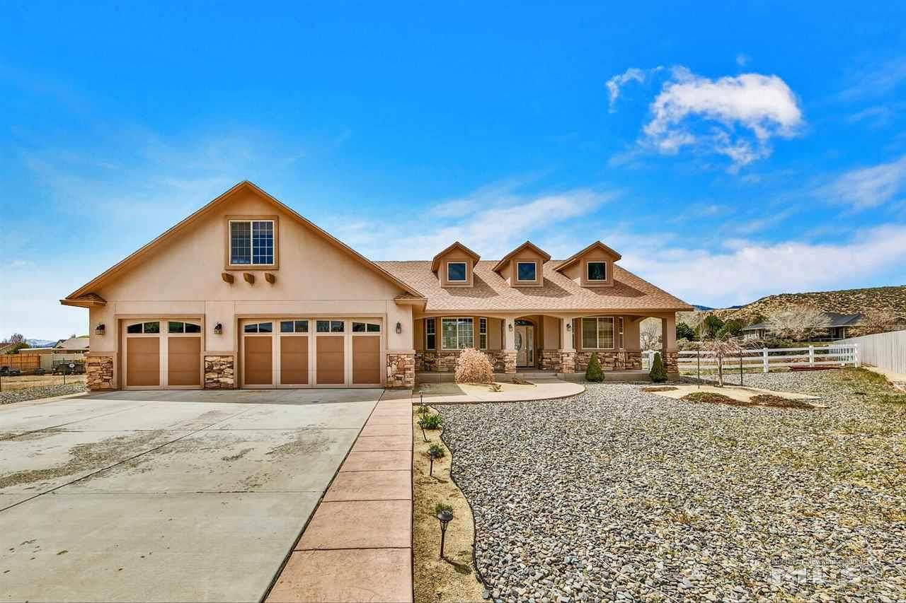 915 Alyce - Photo 1