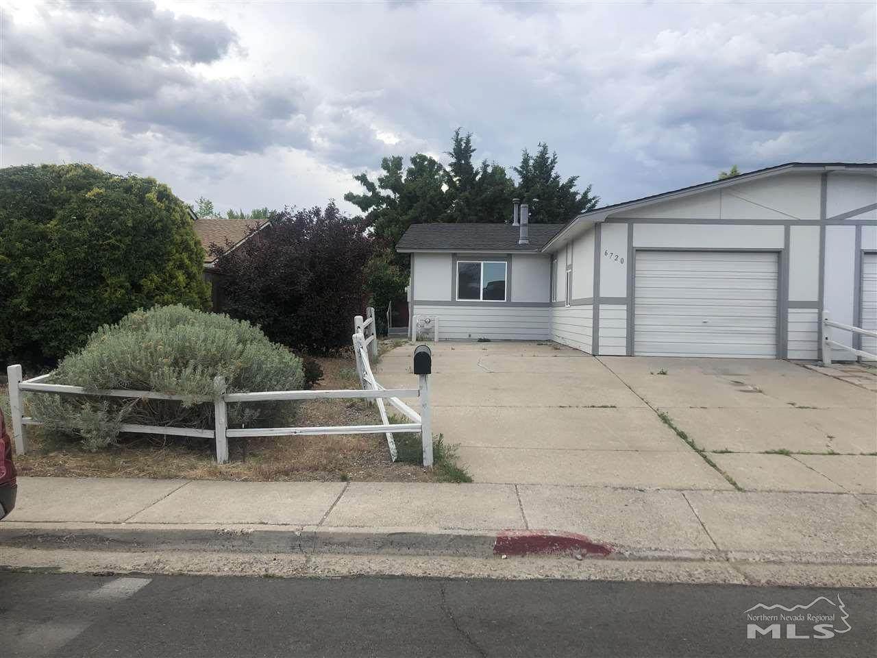 6720 Lotus St - Photo 1