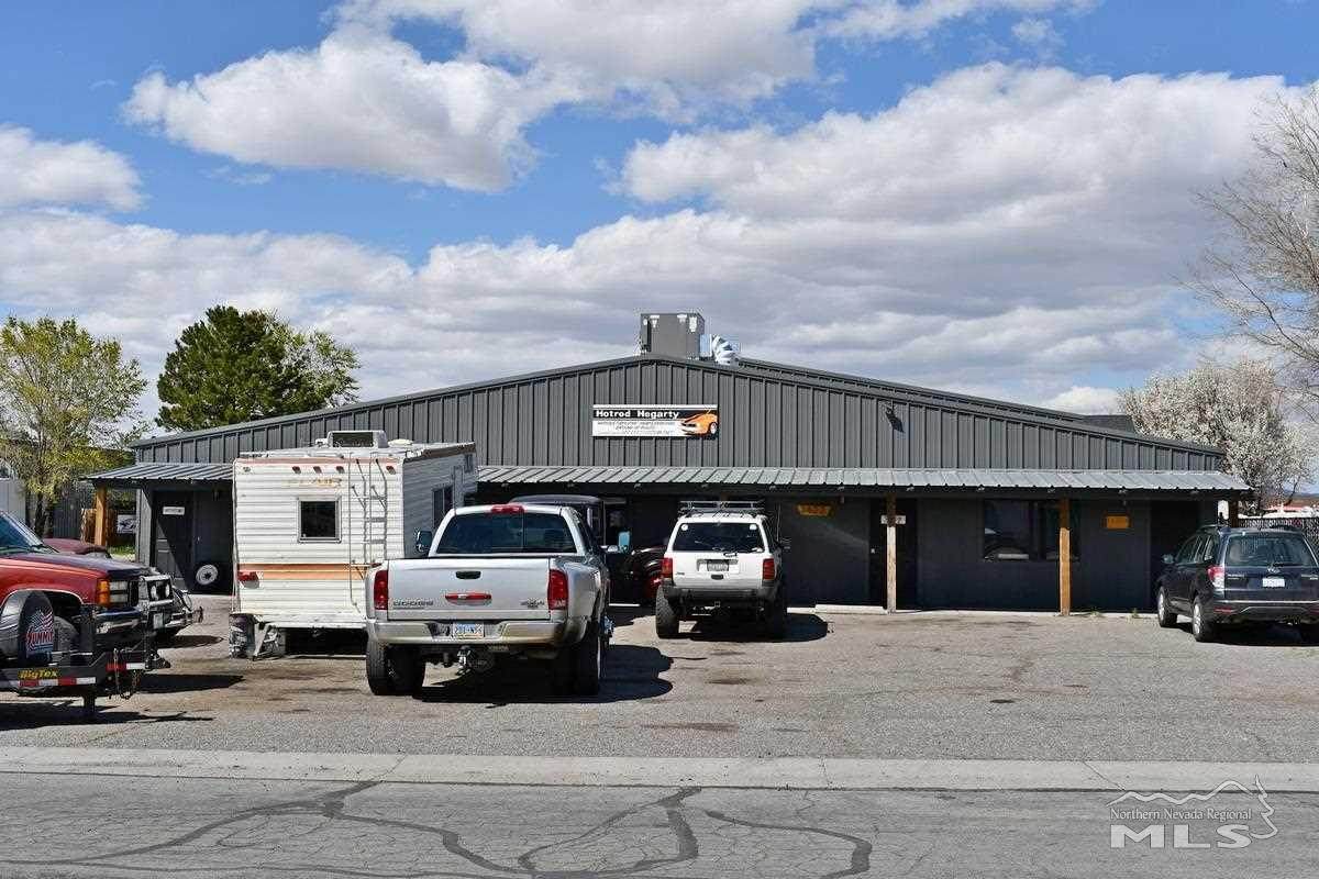 1422 Industrial Way - Photo 1