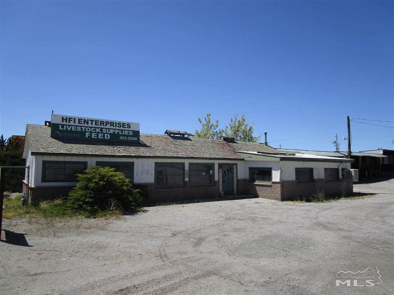 1080 Williams Ave - Photo 1
