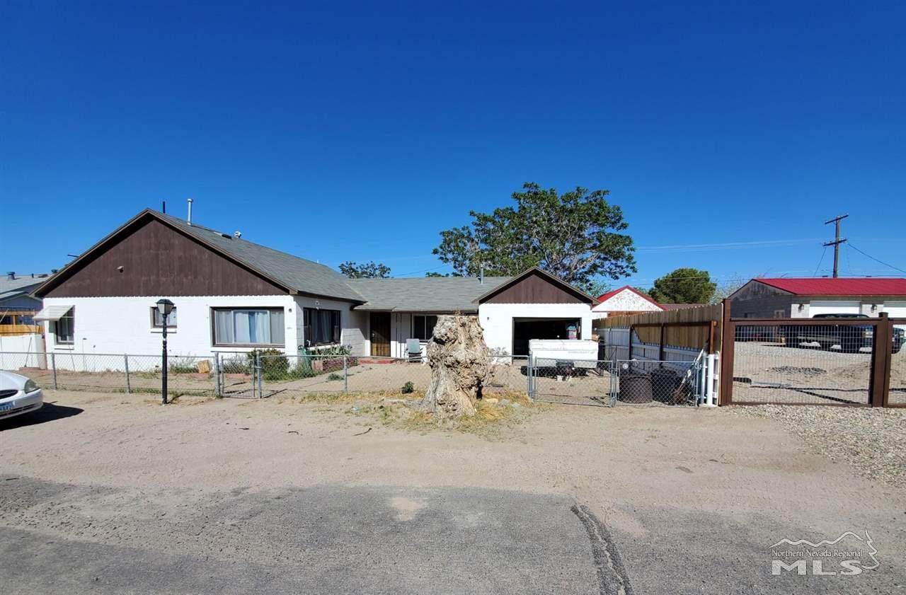 654 H Street - Photo 1