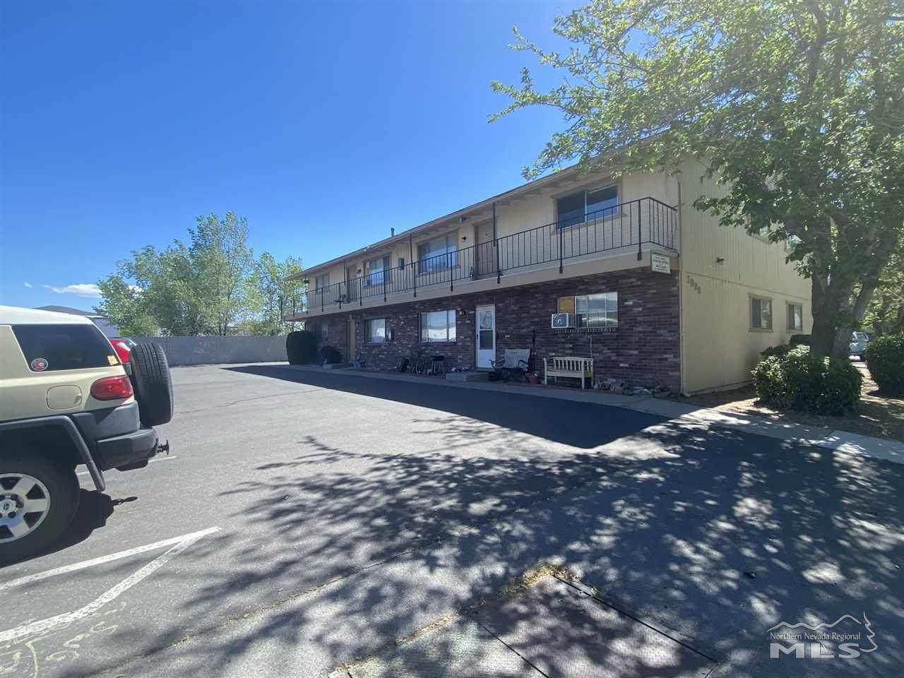 1825 Long Street - Photo 1
