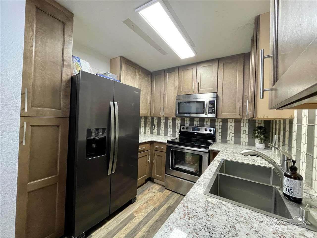 2101 Highview Court - Photo 1
