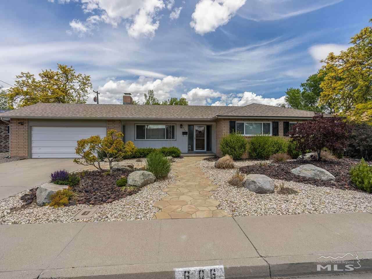 606 Ivy St - Photo 1