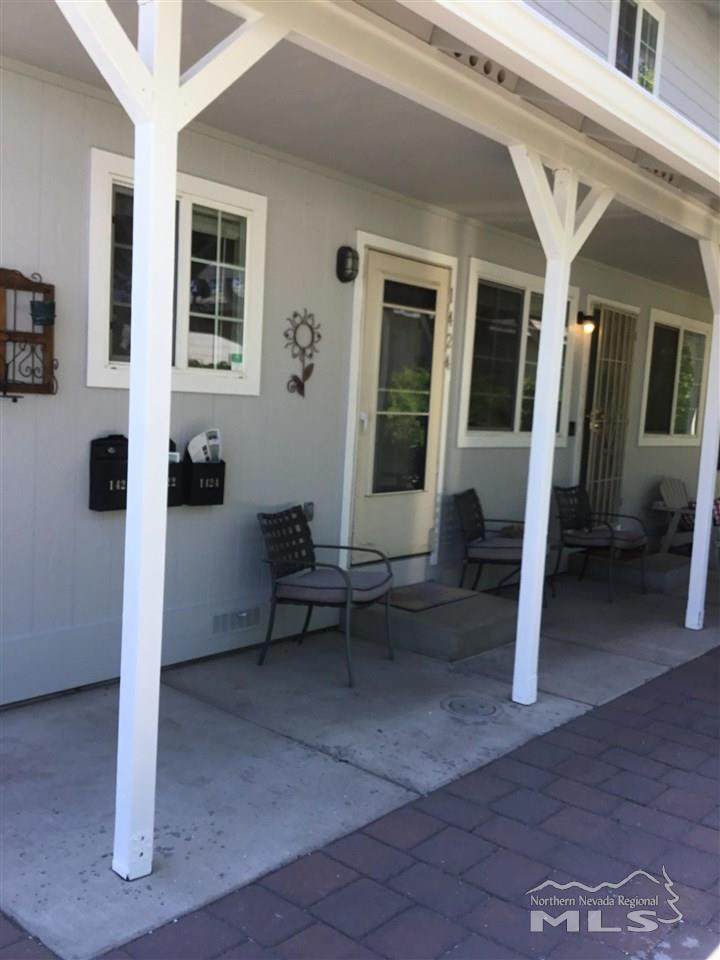 1424 E Street - Photo 1