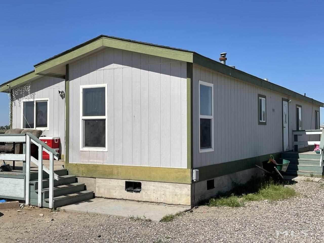 749 Mesquite - Photo 1