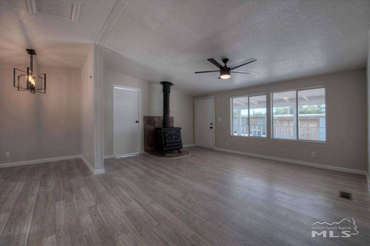 355 Vine - Photo 1