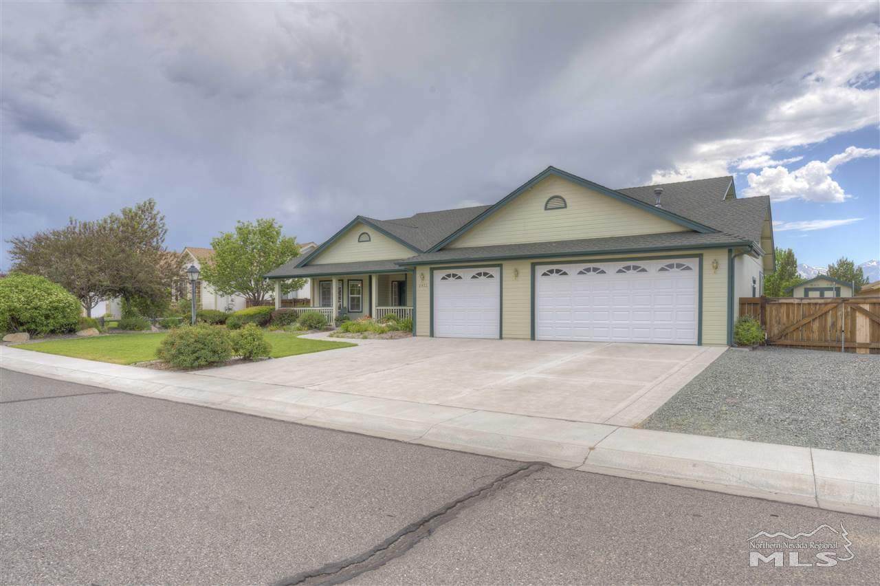 2933 La Cresta Circle - Photo 1