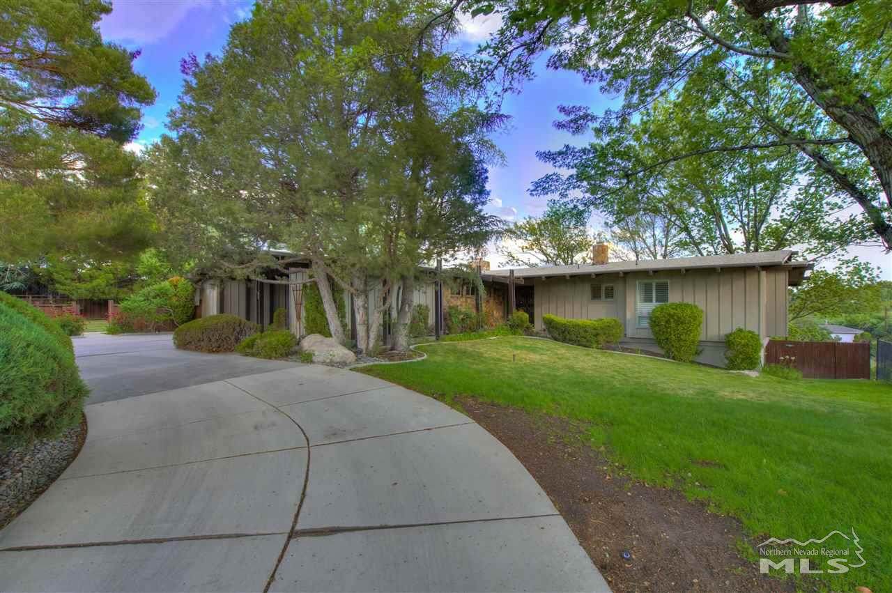 2395 Crescent - Photo 1