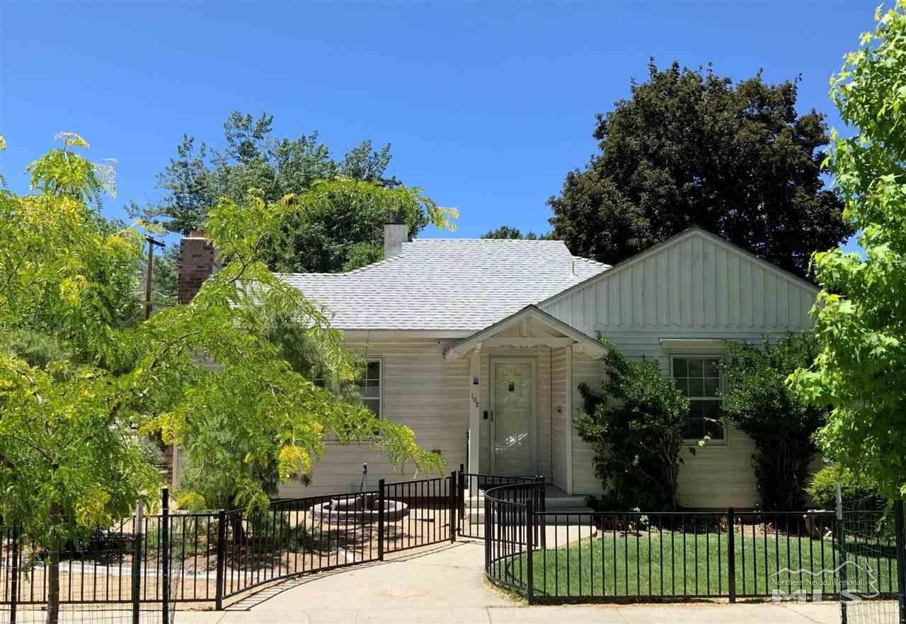 102 Mountain St - Photo 1
