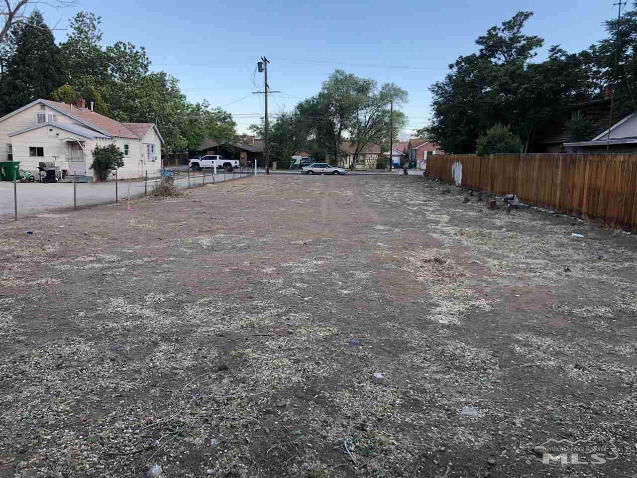 537 Colorado River Blvd - Photo 1