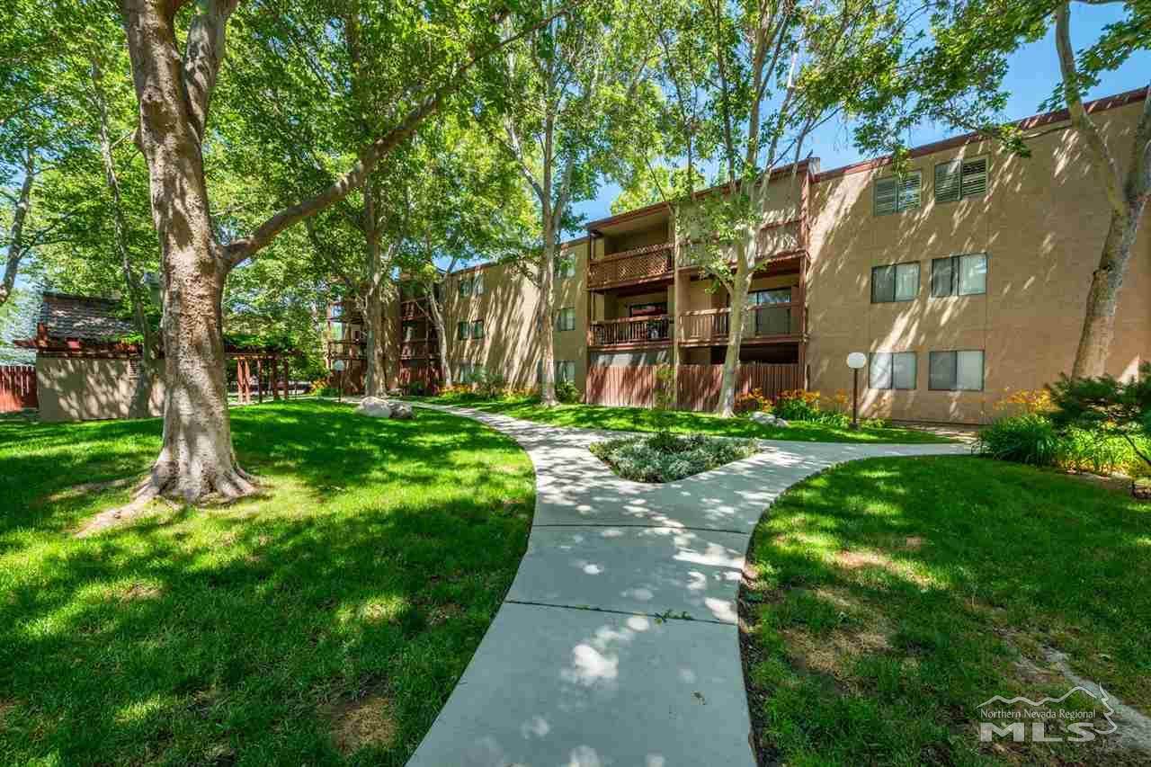 2955 Lakeside Dr - Photo 1