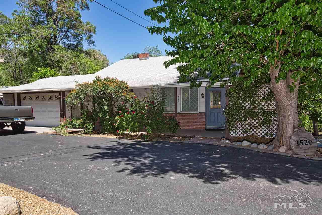 2520 Comstock - Photo 1