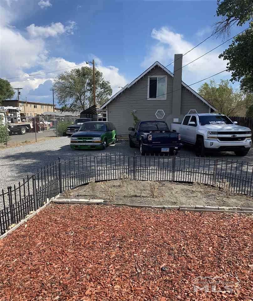 510 E. Grove - Photo 1
