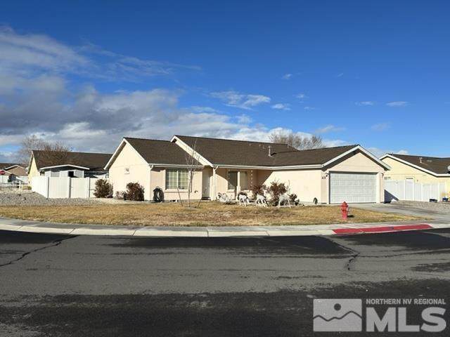 1418 Red Bluff Way - Photo 1