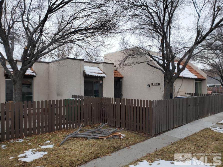 1008 Baywood Dr - Photo 1