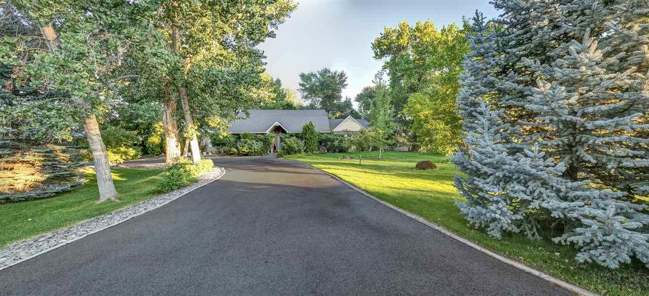 5721 Rivers Edge Drive - Photo 1