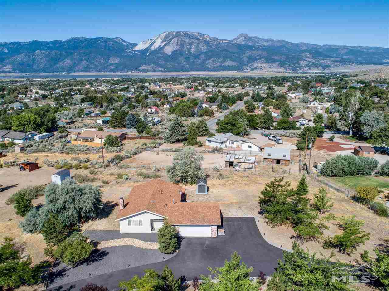 230 Drake Way - Photo 1