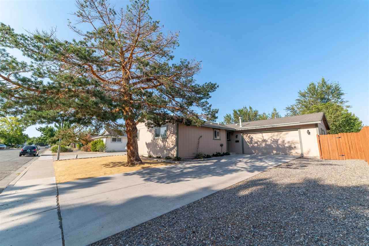 2261 Matteoni Dr - Photo 1