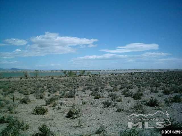 15880 Hoover - Photo 1