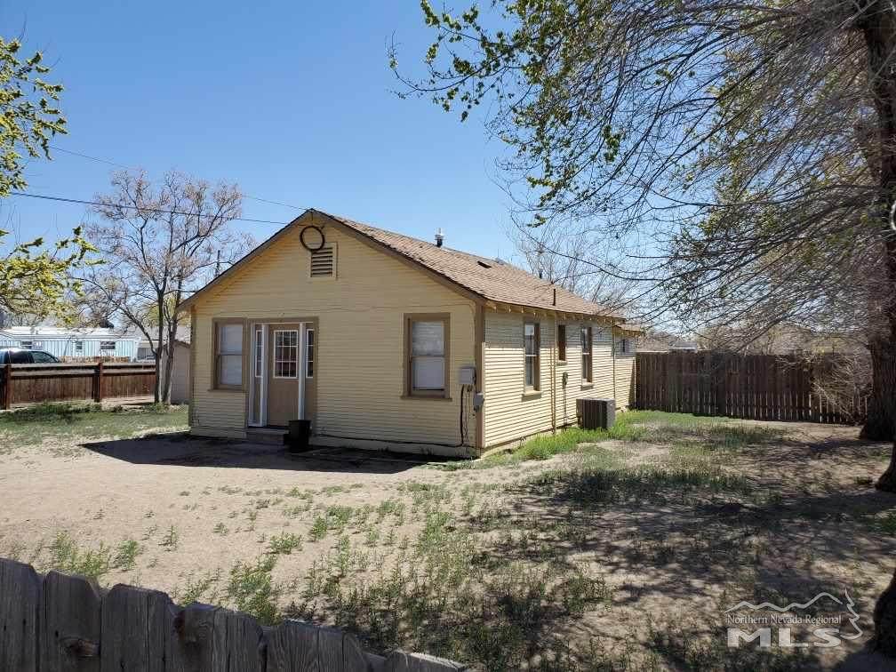 675 Babb Pl - Photo 1