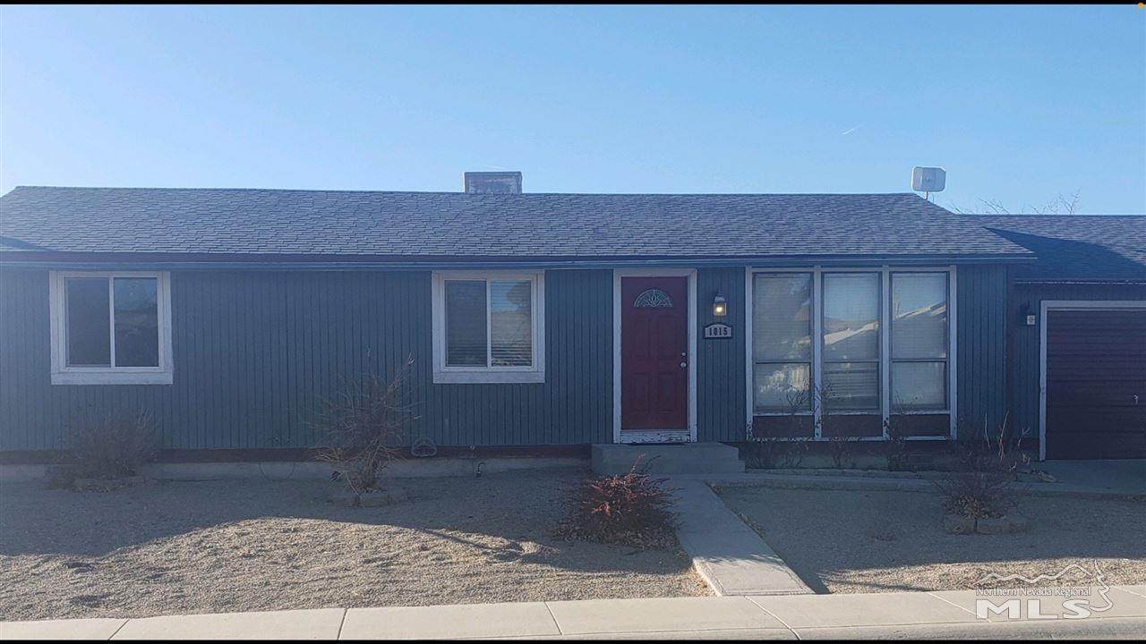 1015 Rabbitbrush Dr - Photo 1