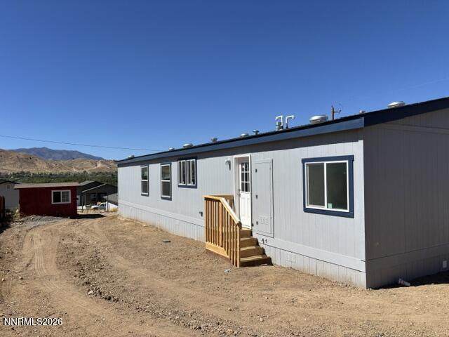 410 Short Avenue - Photo 1