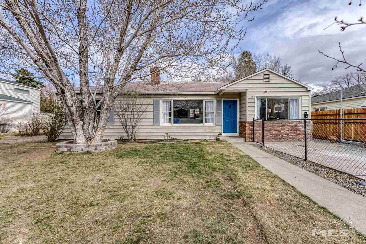 940 Bates Ave - Photo 1