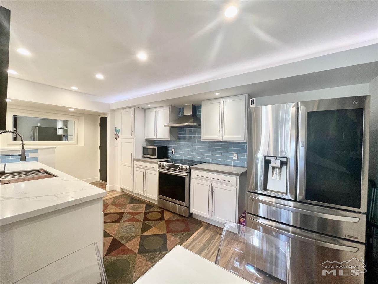 2700 Plumas St - Photo 1
