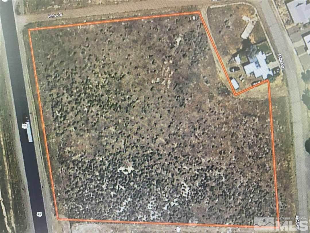 53 Hwy. 95 - Photo 1