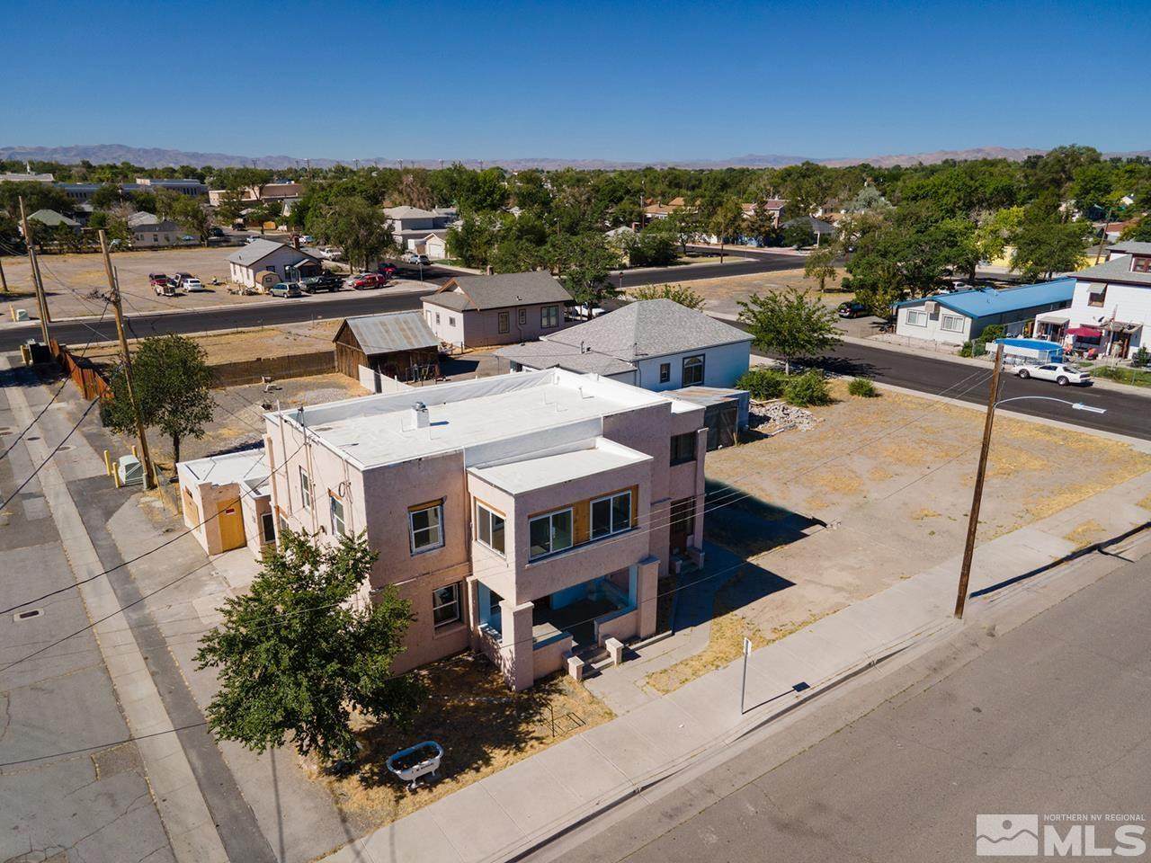 79 Richards - Photo 1