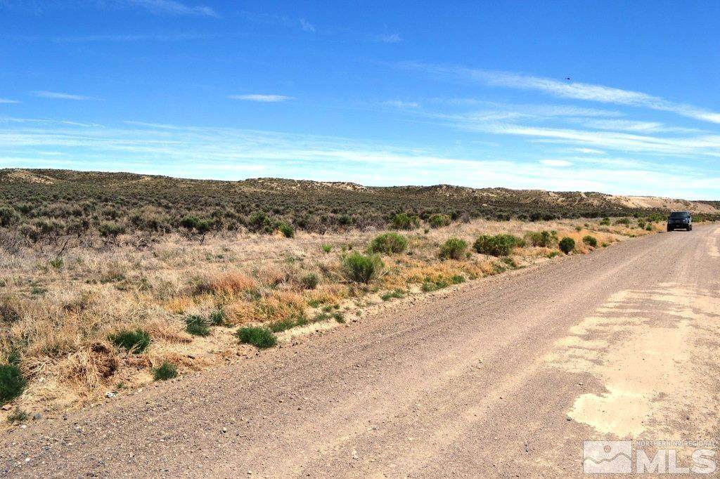 16 Medicine Bow St - Photo 1