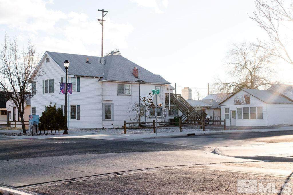 406 Maine Street - Photo 1