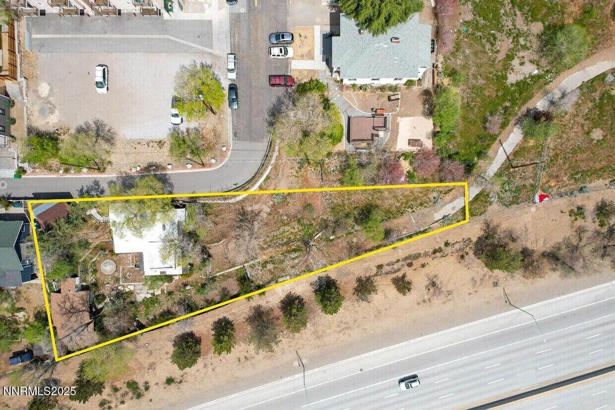 400 Minerva Lane - Photo 1