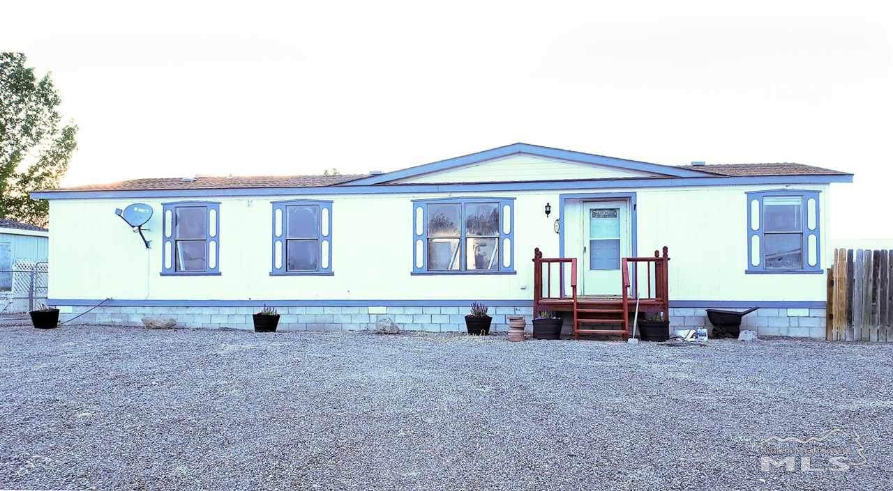 105 Cove Ave - Photo 1