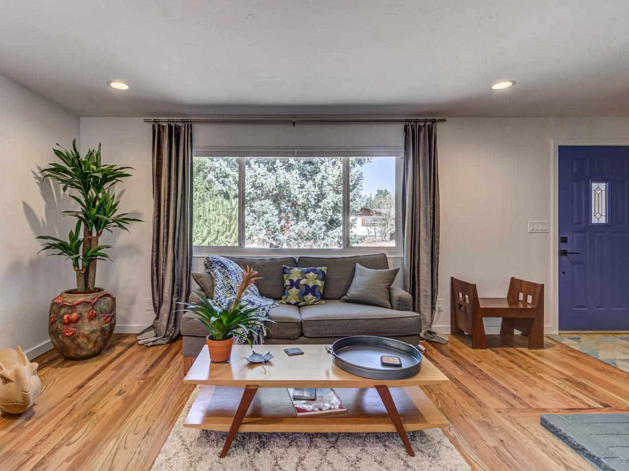 940 Grandview - Photo 1