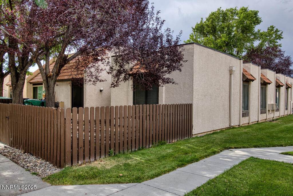 1015 Baywood Drive - Photo 1