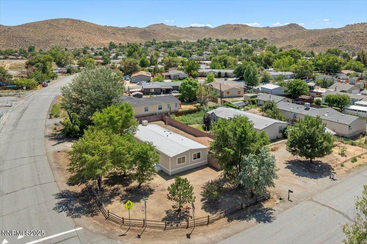 210 Magnolia Way - Photo 1