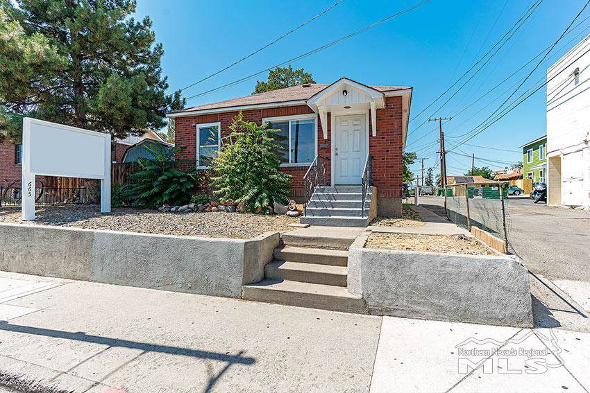 665/667 Wells - Photo 1